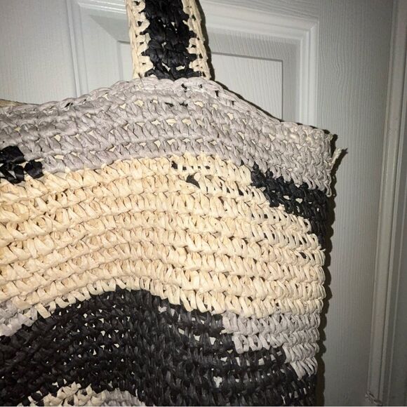 TARA GRINNA Straw Raffia Tote Bag - Picture 2 of 11